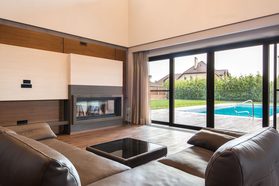 Baie coulissante PVC sur mesure : idéale pour votre maison